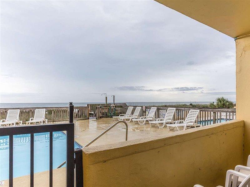 מירטל ביץ' Ocean Star Hotel (Adults Only) מראה חיצוני תמונה
