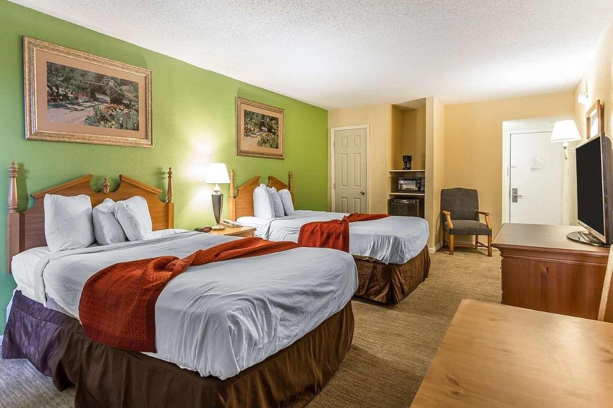 מירטל ביץ' Ocean Star Hotel (Adults Only) מראה חיצוני תמונה