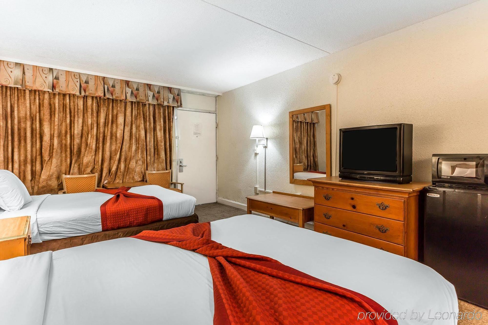 מירטל ביץ' Ocean Star Hotel (Adults Only) מראה חיצוני תמונה